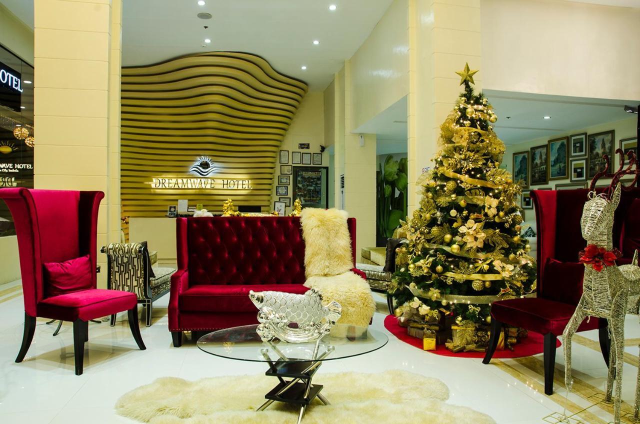 ดรีมเวฟ โฮเต็ล อิลากัน Hotel Ilagan ภายนอก รูปภาพ