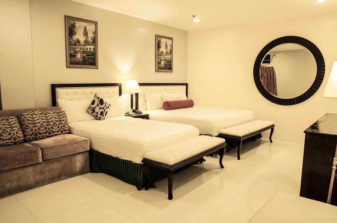 ดรีมเวฟ โฮเต็ล อิลากัน Hotel Ilagan ภายนอก รูปภาพ