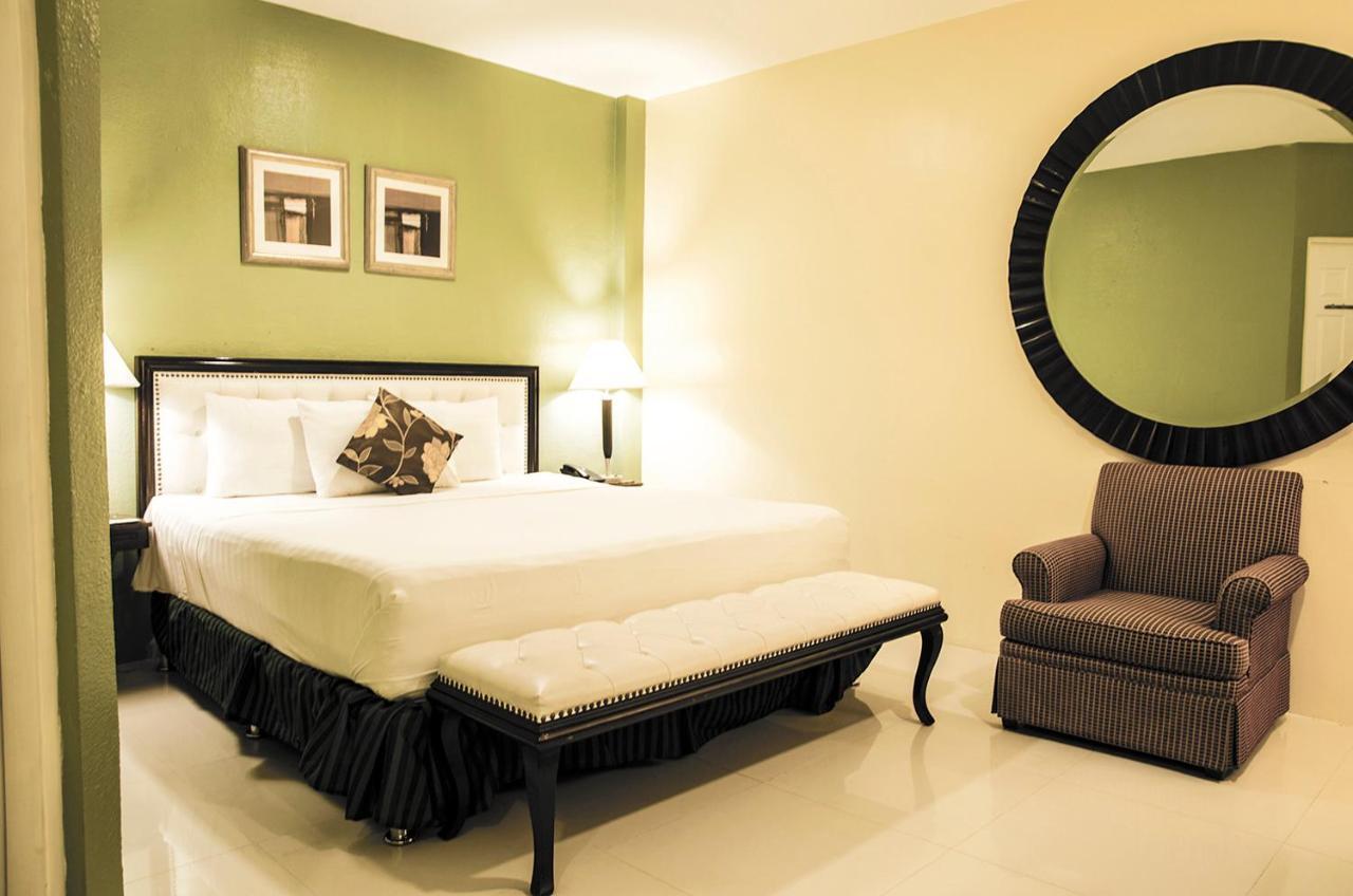 ดรีมเวฟ โฮเต็ล อิลากัน Hotel Ilagan ภายนอก รูปภาพ