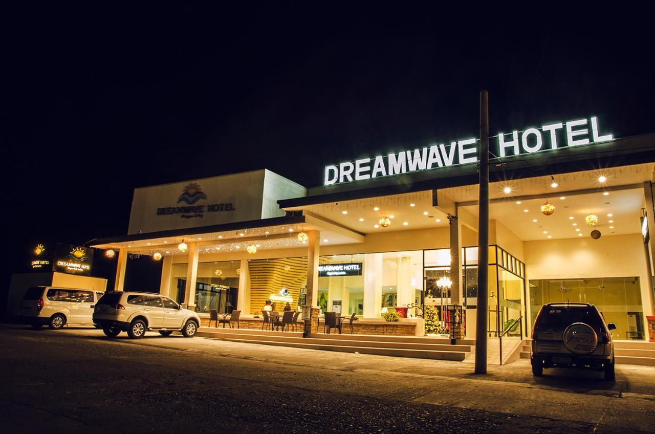ดรีมเวฟ โฮเต็ล อิลากัน Hotel Ilagan ภายนอก รูปภาพ